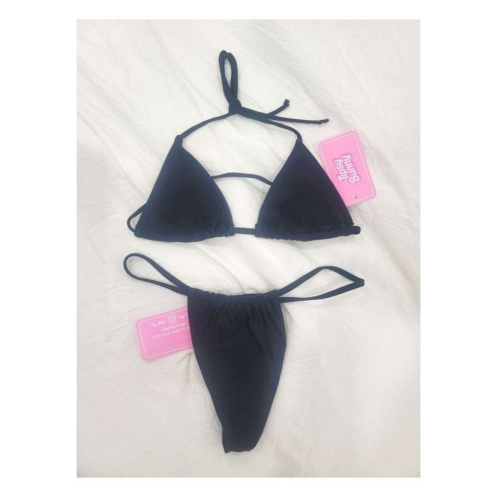 Black bikini
